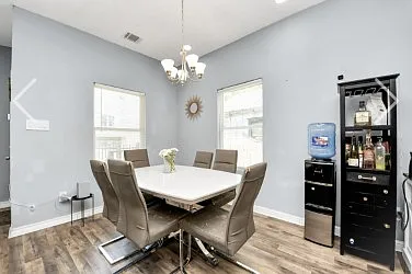 3025 Drew St — Photo 7