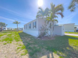 721 Chippewa Trl, Fort Myers Beach, FL 33931