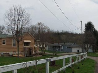 58185 Chestnut Grove Rd, Shadyside, OH 43947