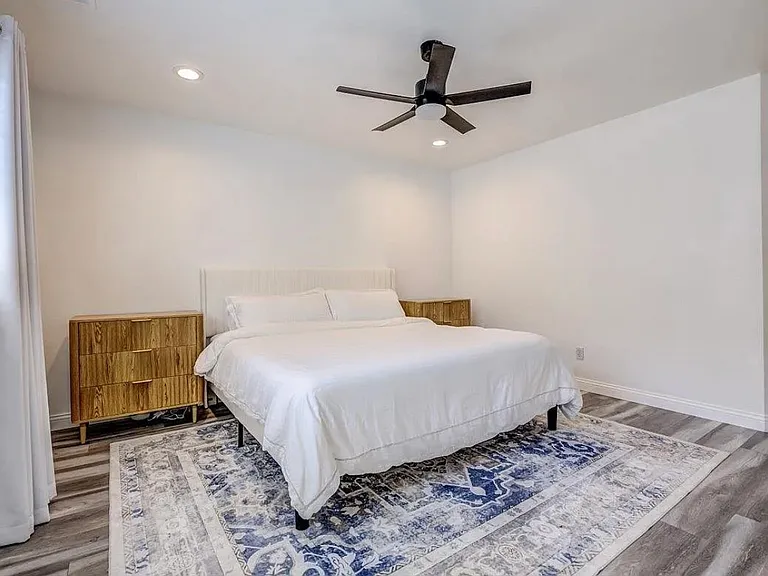 214 S Belfair Pl — Photo 33