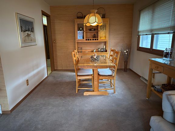 5th image of 914 Brookfield Rd