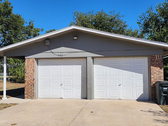 2nd image of 2104 Imperial Dr