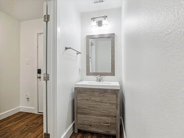262 Rolling Brook Dr — Photo 13