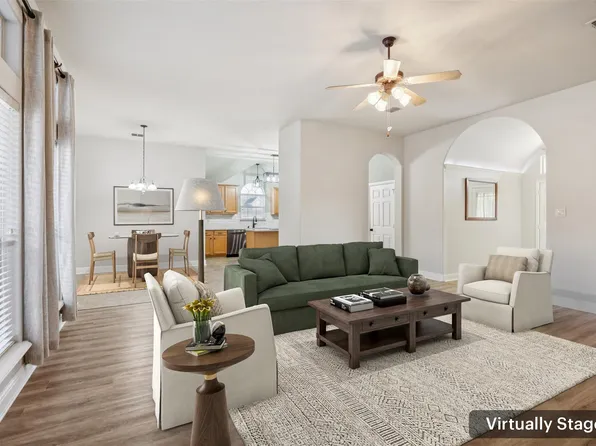 100 Lorient Dr, Mansfield, TX 76063