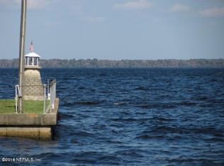 215 Pine Tree Trl, Crescent City, FL 32112