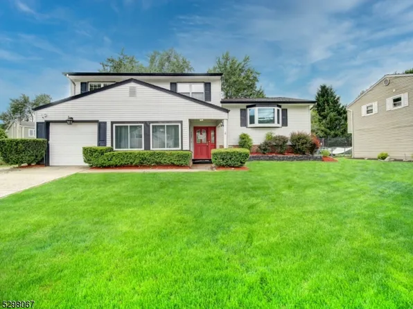 113 Clover Hill Dr, Mount Olive Twp., NJ 07836