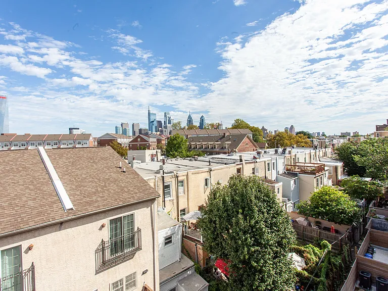 2553 Montrose St #DD — Photo 17