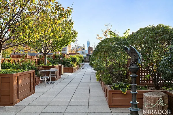 Rented by Mirador Real Estate | media 35