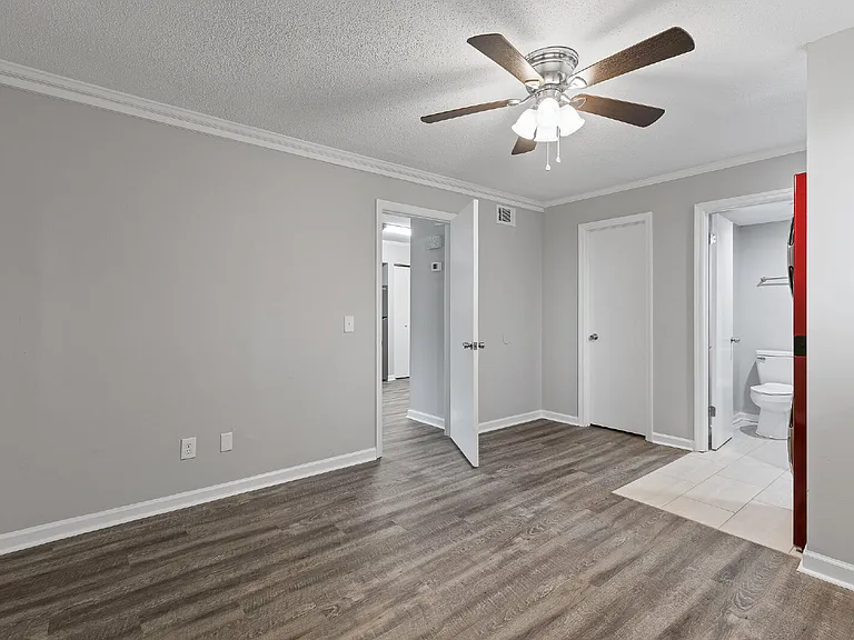 105 Ppoole St #303 — Photo 67