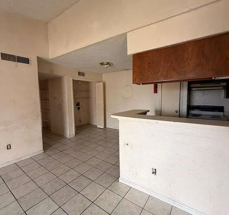 10101 S Gessner Rd #808