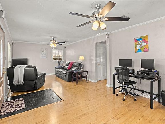 5th image of 2209 Generes Dr