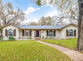 2115 Franklin Dr, Arlington, TX 76011