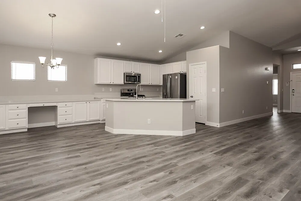 3 bed, 2.0 bath, 1622 sqft, $2,190 — Photo 4