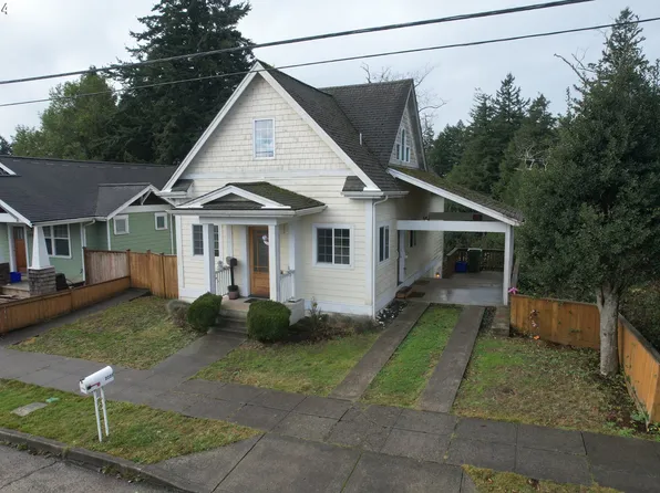 2728 Sherman Ave, North Bend, OR 97459