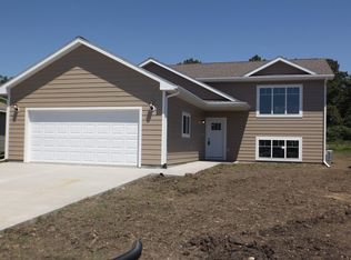 2005 David Cv, Brookings, SD 57006