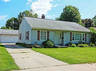 1244 Oregon St, Green Bay, WI 54303