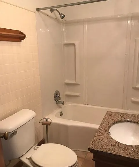 218 W William St #2 — Photo 15