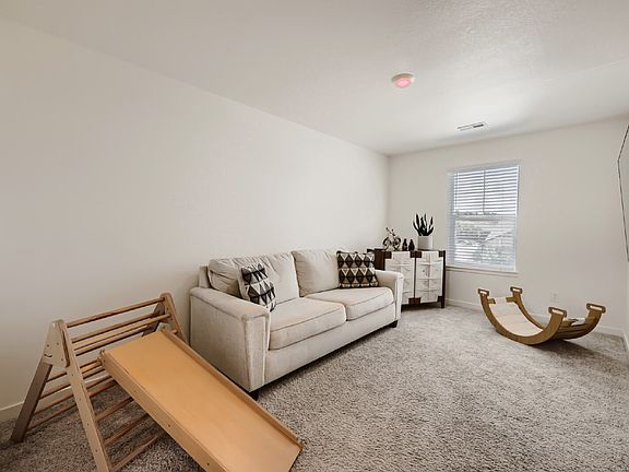 5th image of 2877 Villageview Ln