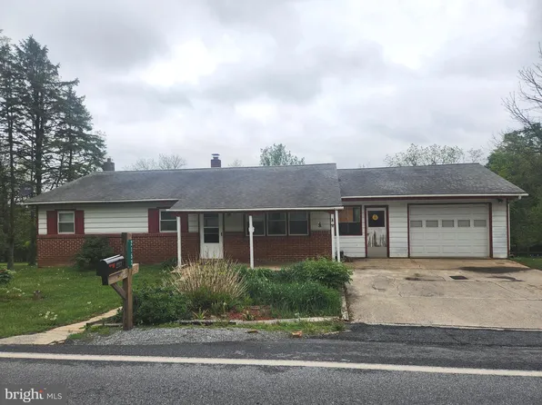2153 Turnpike Rd, Elizabethtown, PA 17022
