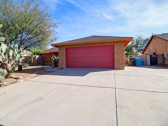 3rd image of 3815 W Betty Elyse Ln