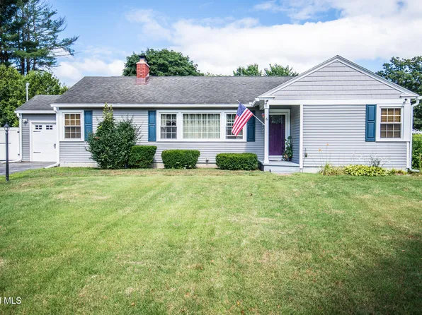 6 Owen Avenue, Queensbury, NY 12804