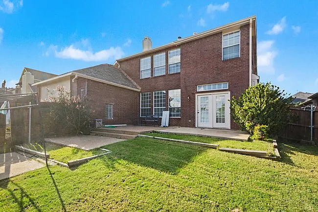 1027 Creek Bnd — Photo 21
