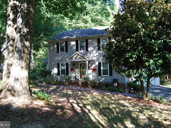 10703 Ann Davis Dr, Fredericksburg, VA 22408