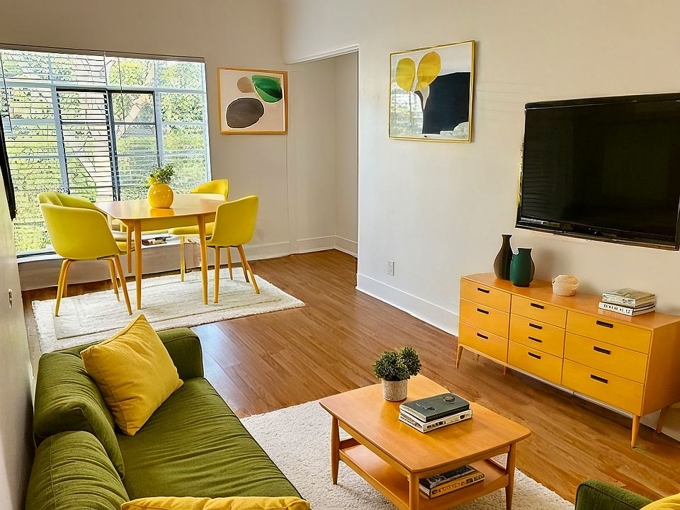 1st image of 1244 N Orange Grove Ave APT 3