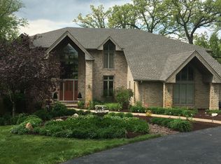 10 Bell Oak Ln, Lemont, IL 60439