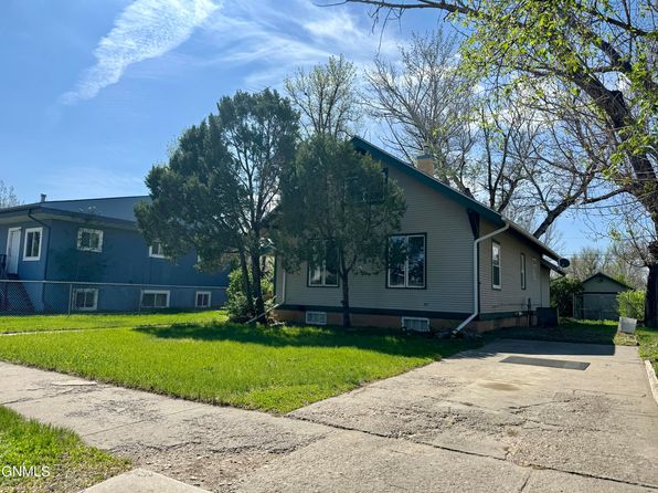 309 Custer St, Wolf Point, MT 59201