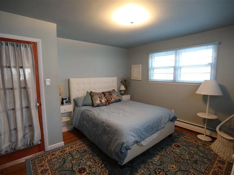 14 S Swarthmore Ave — Photo 6
