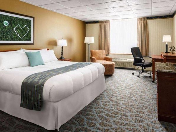 1 Lakeview Dr #ID1266950P