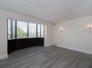 626 E Woodland Park Ave, Chicago, IL 60616