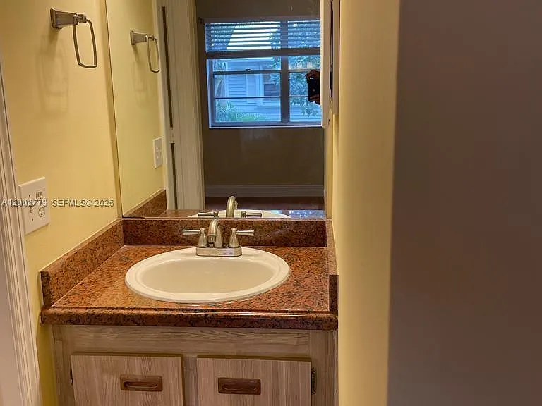 81 SW 3rd St #81 — Photo 21