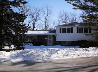 1228 Pfingsten Rd, Glenview, IL 60025