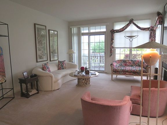 4th image of 102 Doral Greens Dr W