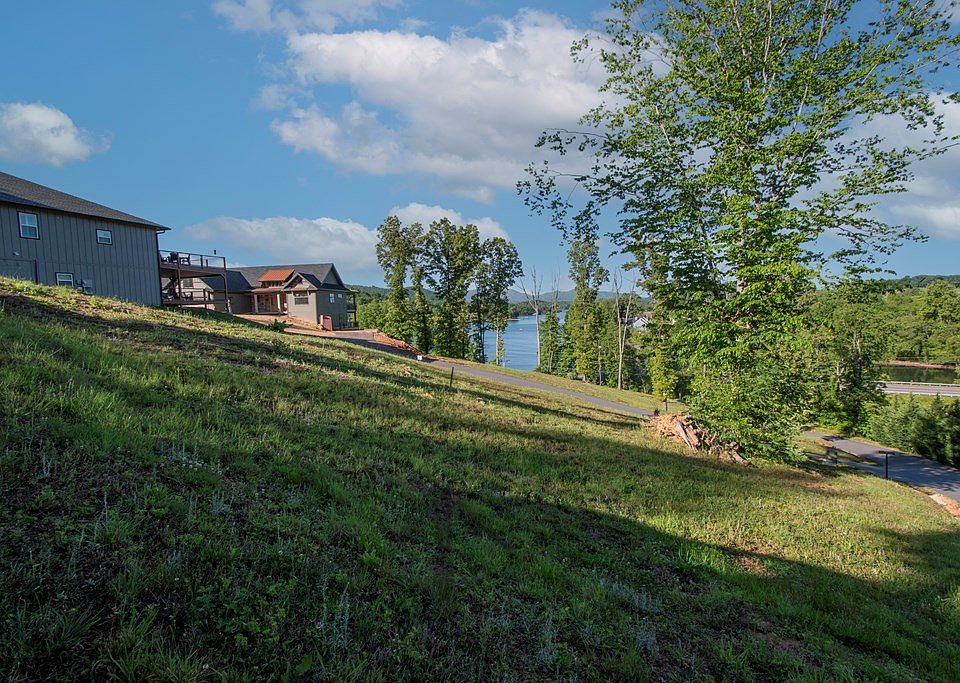 2nd image of 0 Mountain Breezes Dr