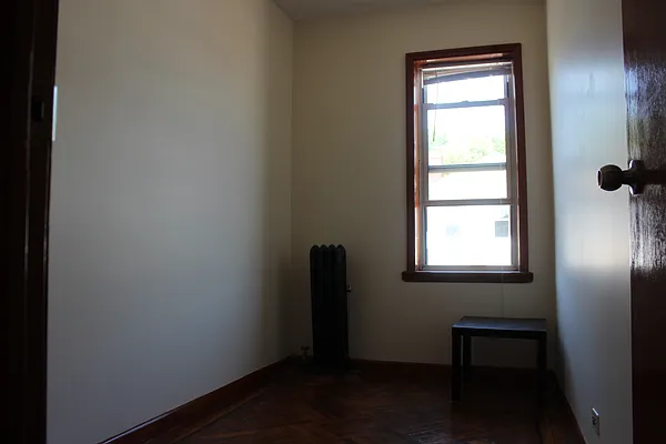 Rented by Compass | media 22