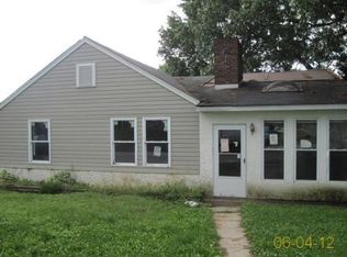 72 Hillside Rd, Newport, DE 19804