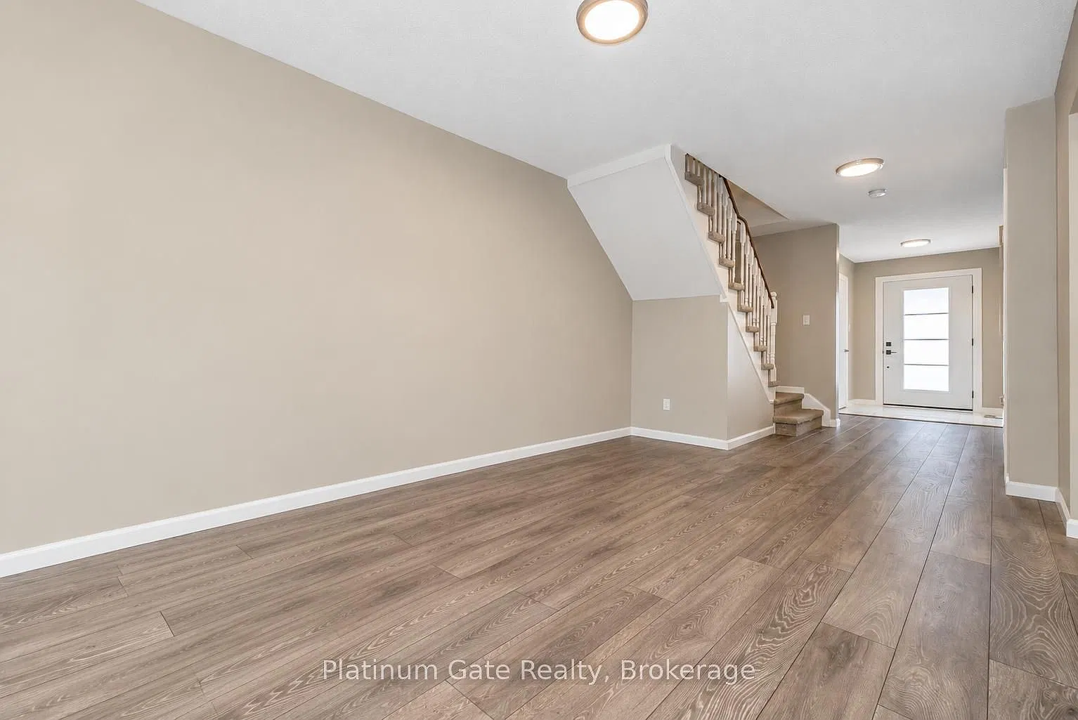 4 bed, $2,950 — Photo 4