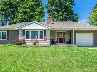 5374 S Meridian Rd, Hudson, MI 49247