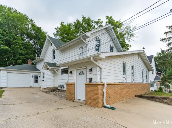 636 Hackett St, Ionia, MI 48846