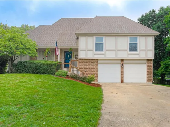 2001 S Downing St, Olathe, KS 66062
