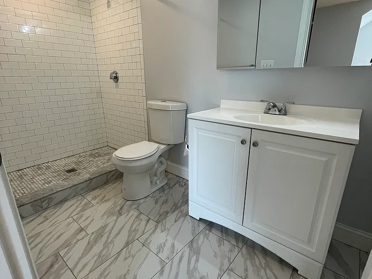 1684 N Shore Rd #2 — Photo 8