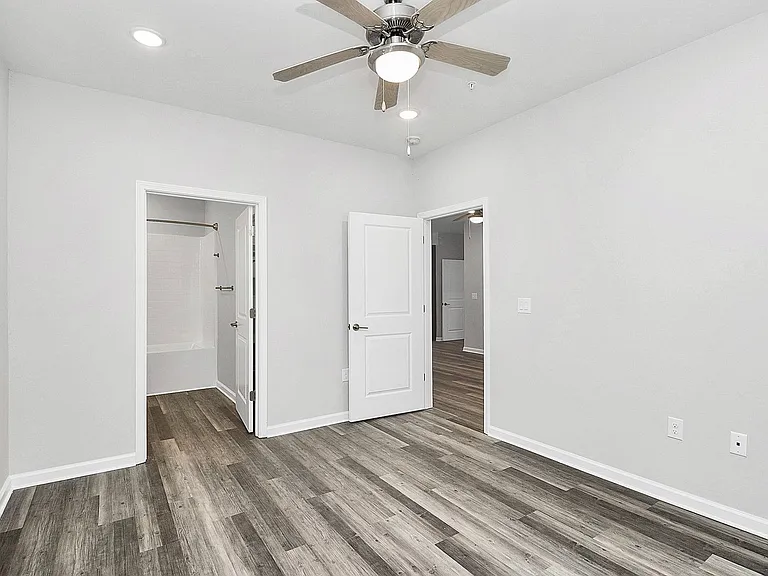520 Tom Hunter Rd — Photo 57