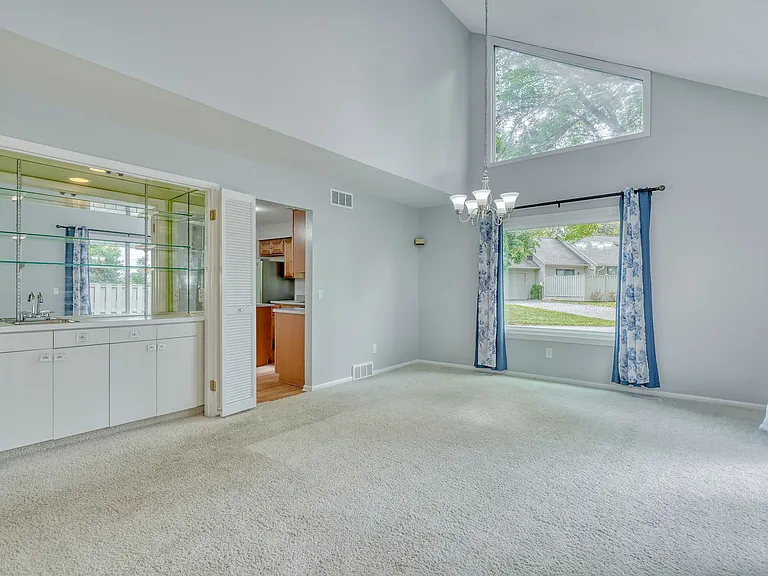 6 Greenwood Park — Photo 9