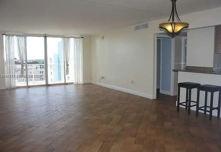 10350 W Bay Harbor Dr #10N — Photo 8