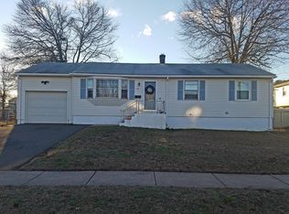 196 Jefferson Ln, East Hartford, CT 06118