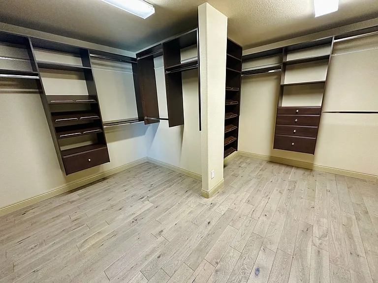 9842 Russian Hill St — Photo 38