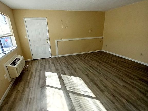 2nd image of 150 Songbird Dr APT 7A